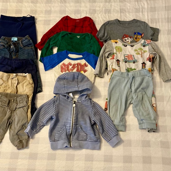 Lot of boy’s clothes 6-12 months - Picture 2 of 2